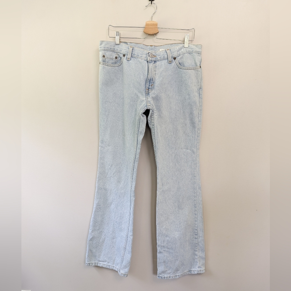 Vintage Y2K Levis 518 Super Low Bootcut Jeans Lightwash
